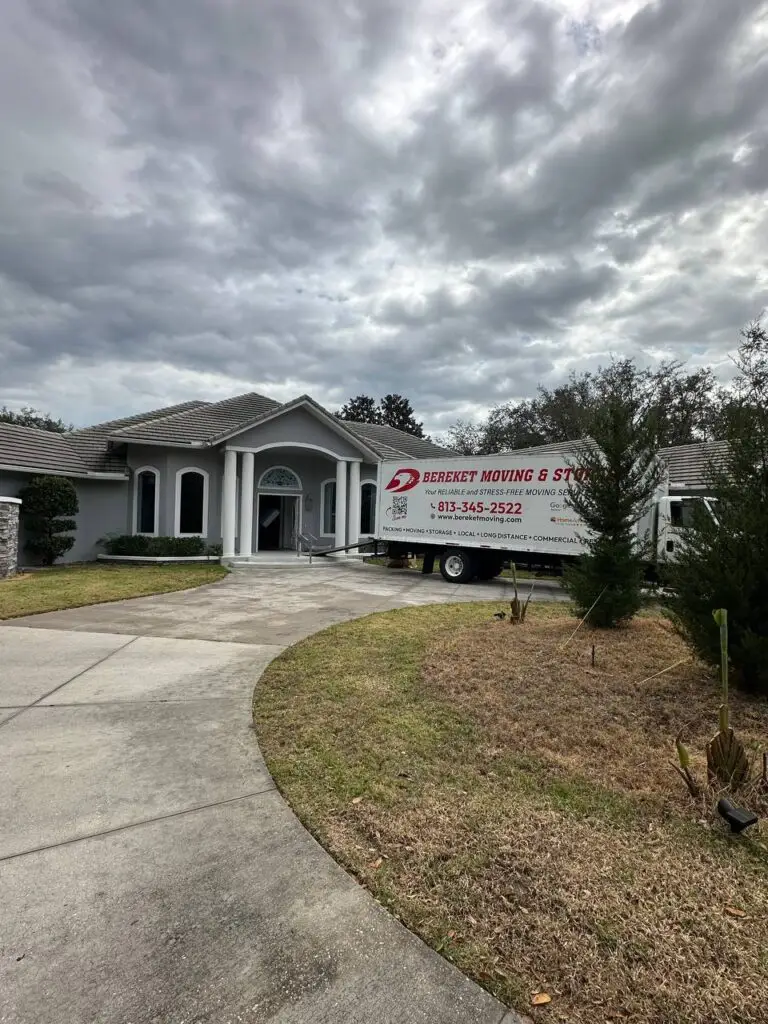 Anna Maria movers